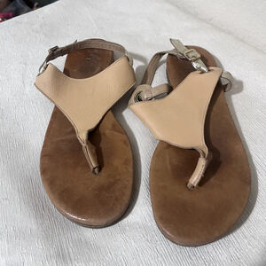 Sophia Milano Womens 10 Beige Italian Leather Thong Sandals butter soft gold